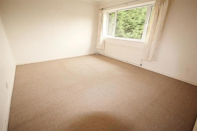  Image of 4 Bedroom   For Sale at Edgerton Court, Tadcaster LS24