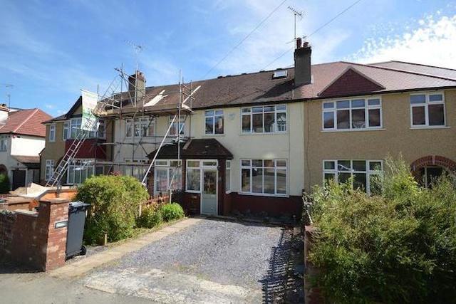  Image of 4 Bedroom Property  To Rent at Manor Way, Banstead SM7