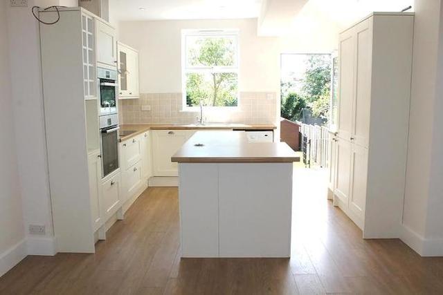 Image of 5 Bedroom Property  To Rent at College Road, Haywards Heath RH16