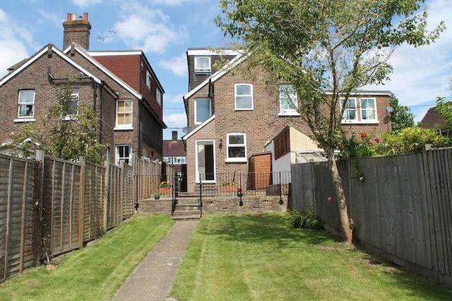  Image of 5 Bedroom Property  To Rent at College Road, Haywards Heath RH16