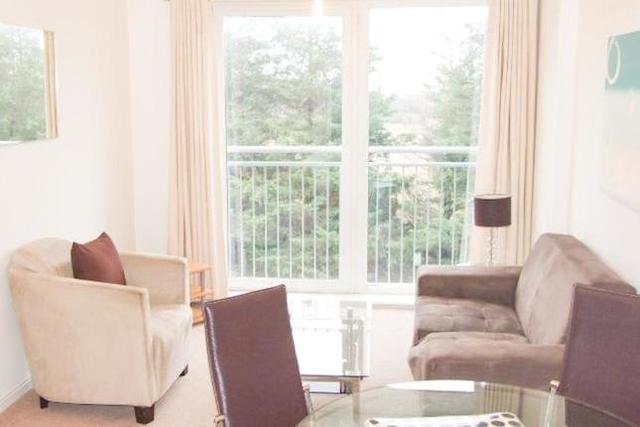  Image of 2 Bedroom Flat  To Rent at Wooldridge Close, Feltham TW14
