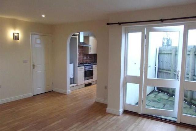  Image of 2 Bedroom   To Rent at Little Bayshill Terrace, Cheltenham GL50