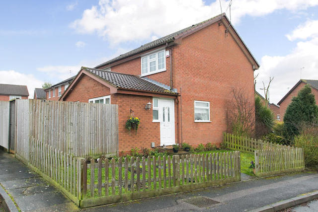  Image of 2 Bedroom Terraced  For Sale at The Campions, Borehamwood WD6