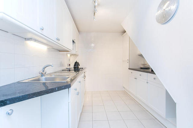 Image of 2 Bedroom Terraced  For Sale at The Campions, Borehamwood WD6