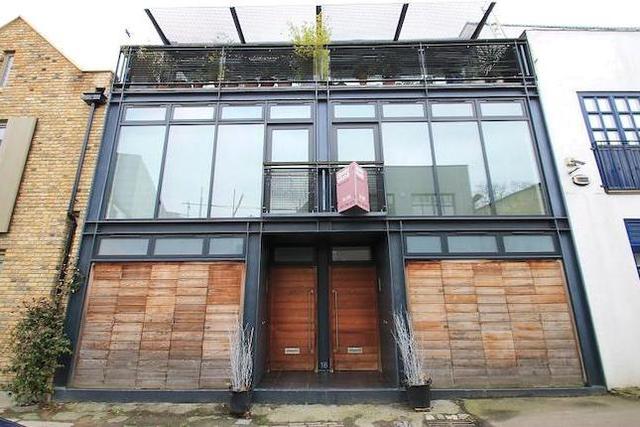  Image of 3 Bedroom Property  To Rent at Havelock Walk, London SE23