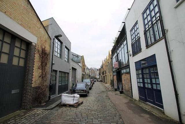  Image of 3 Bedroom Property  To Rent at Havelock Walk, London SE23