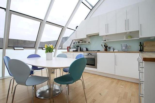  Image of 3 Bedroom Property  To Rent at Havelock Walk, London SE23