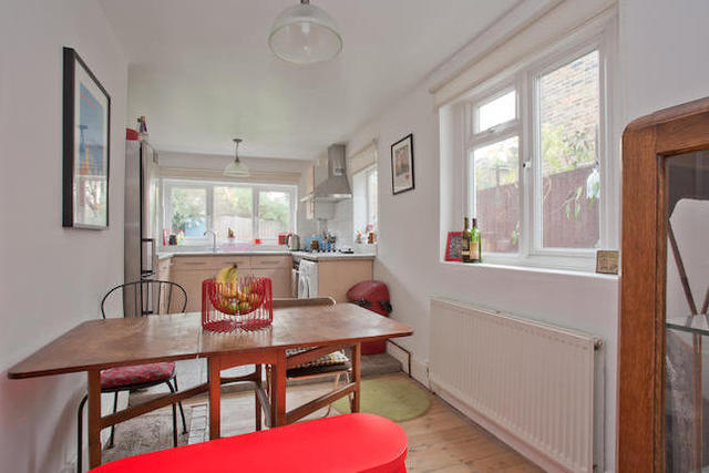  Image of 3 Bedroom Terraced  To Rent at Nigel Road, Peckham Rye SE15