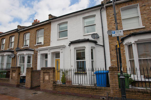  Image of 3 Bedroom Terraced  To Rent at Nigel Road, Peckham Rye SE15