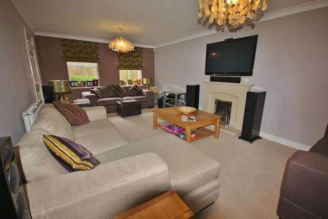 Image of 6 Bedroom   For Sale at Chapel Fields, Brewers End, Takeley, Bishop