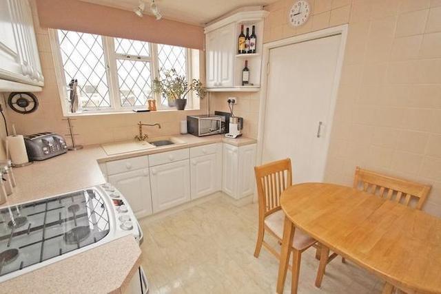 Image of 3 Bedroom Property for sale at Brueton Avenue, Bromsgrove B60