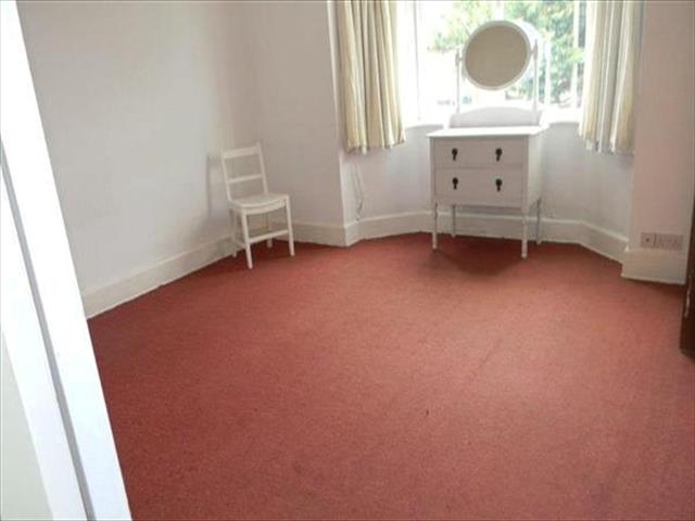  Image of 6 Bedroom Property to rent at Leamington Road, Winton, Bournemouth BH9