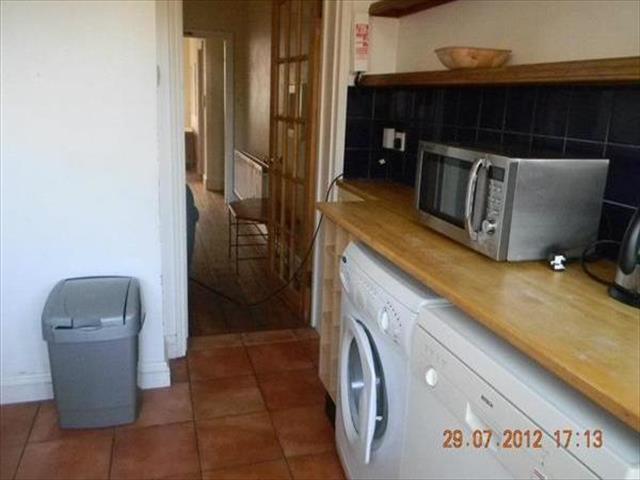  Image of 6 Bedroom Property to rent at Markham Road, Winton, Bournemouth BH9