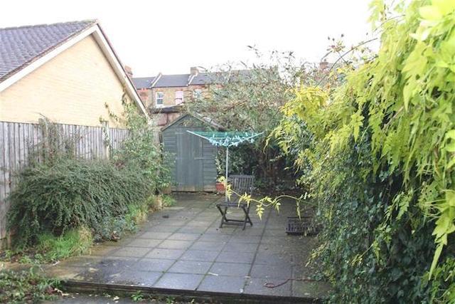  Image of 2 Bedroom End of Terrace to rent at Nursery Gardens, Chislehurst BR7