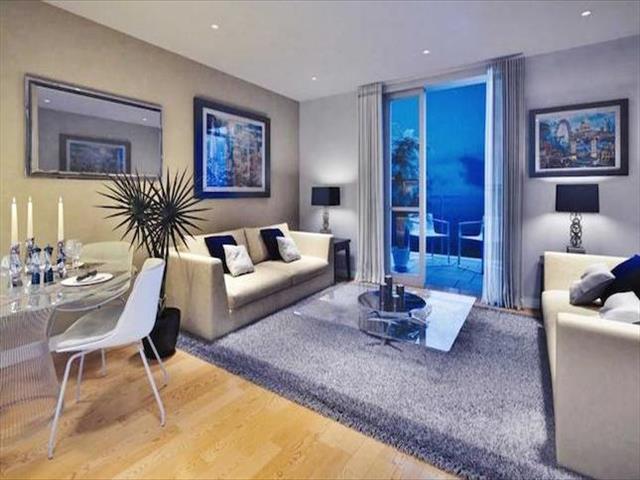  Image of 2 Bedroom Flat for sale at Bywater Square, Canary Gateway, Docklands, London E14