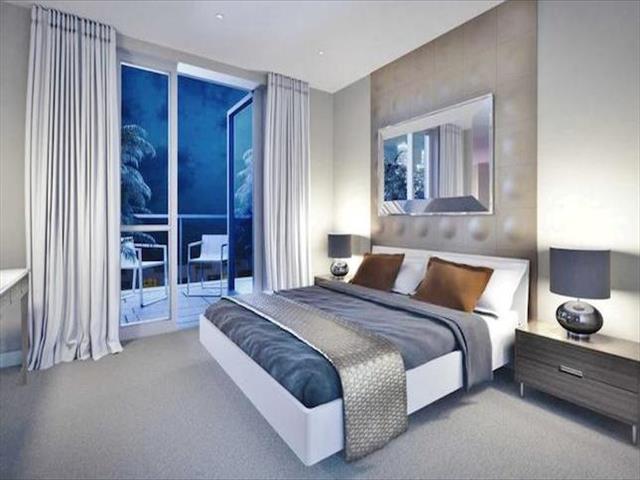  Image of 2 Bedroom Flat for sale at Bywater Square, Canary Gateway, Docklands, London E14