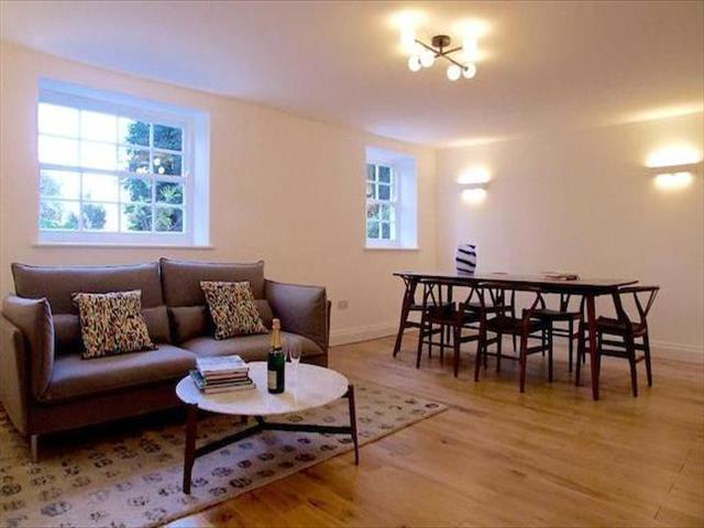  Image of 3 Bedroom Flat for sale at West Grove, London SE10