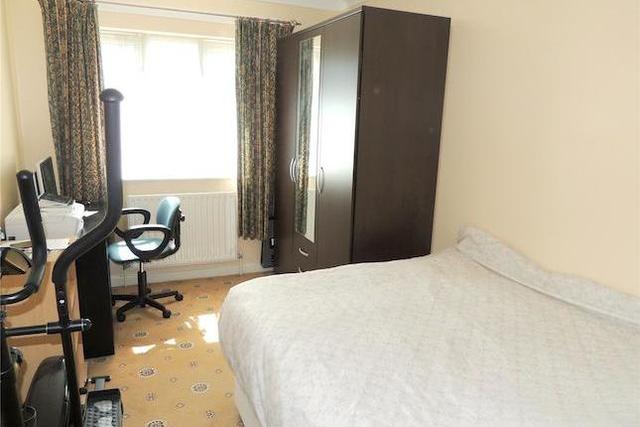  Image of 4 Bedroom End of Terrace for sale at Sharland Close, Thornton Heath CR7