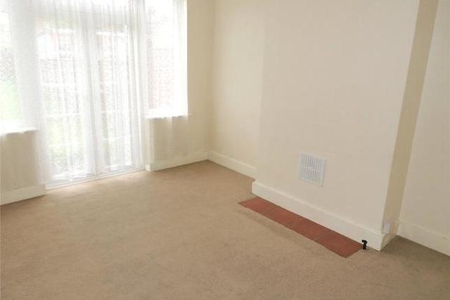  Image of 3 Bedroom Detached for sale at Lodge Road, Croydon CR0