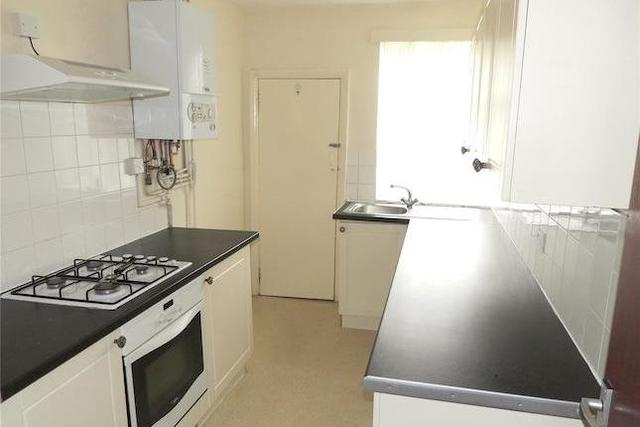  Image of 3 Bedroom Detached for sale at Lodge Road, Croydon CR0