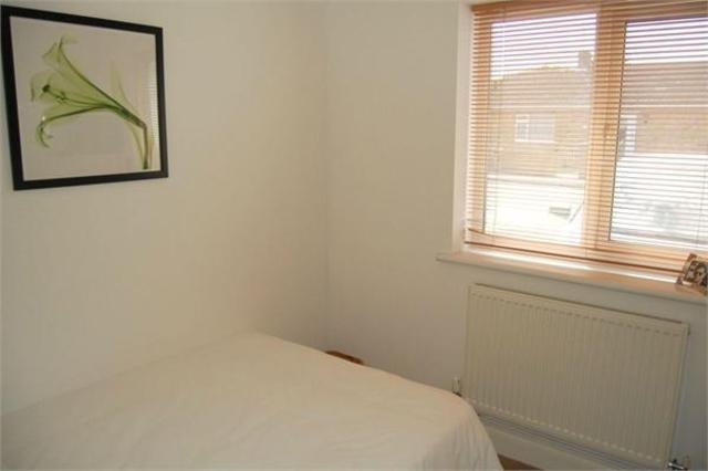  Image of 2 Bedroom Semi-Detached Bungalow for sale at Leatt Close, Broadstairs, Kent CT10