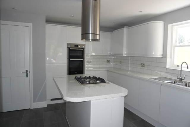  Image of 4 Bedroom Property to rent at Salomons Mews, Cambridge Gardens, Tunbridge Wells TN2