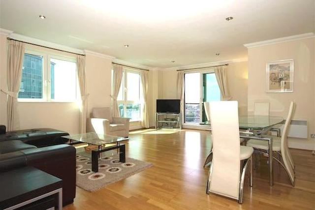  Image of 3 Bedroom Flat to rent at Bridge House, St. George Wharf, Nine Elms, London SW8