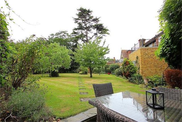  Image of 4 Bedroom Cottage for sale at Cell Farm, Church Road, Old Windsor, Berkshire SL4