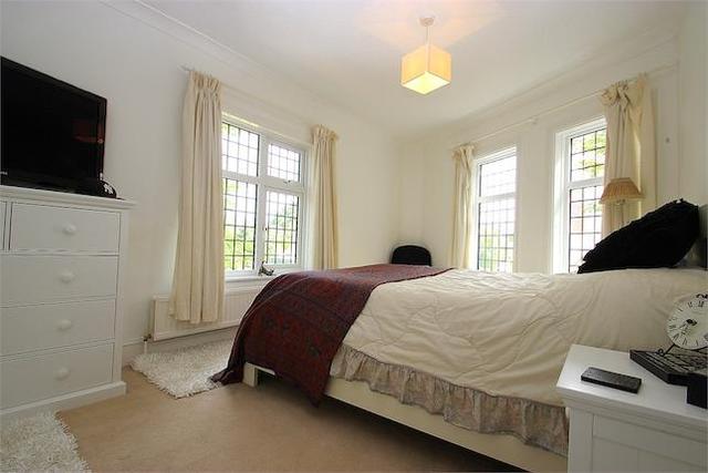  Image of 4 Bedroom Cottage for sale at Cell Farm, Church Road, Old Windsor, Berkshire SL4