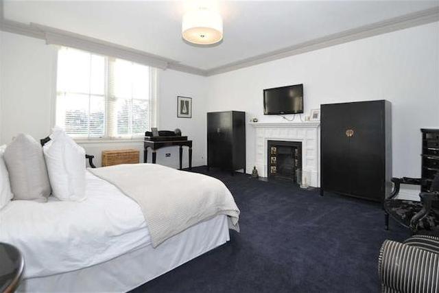  Image of 3 Bedroom Flat for sale at Sundridge Avenue, Bromley, Kent BR1