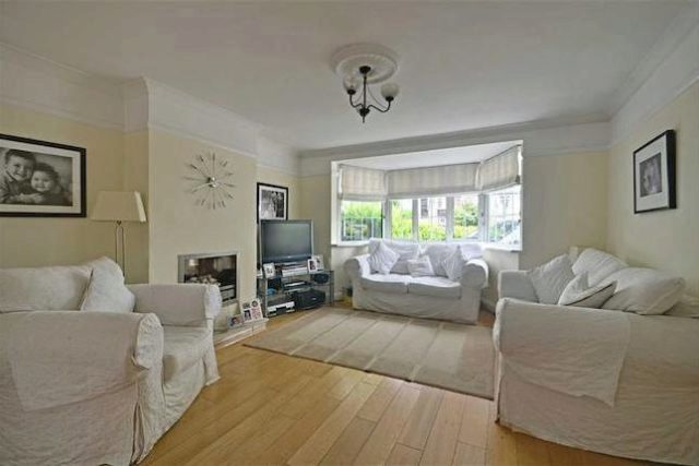  Image of 3 Bedroom Semi-Detached for sale at Petts Wood Road, Petts Wood, Orpington BR5