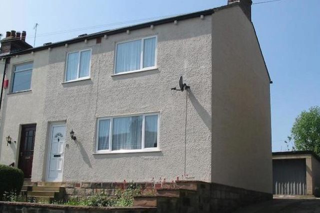  Image of 3 Bedroom Semi-Detached to rent at Silverdale Avenue, Guiseley, Leeds LS20