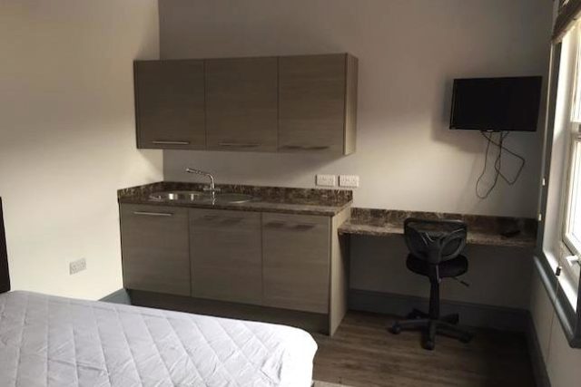  Image of Studio to rent at Oxford Road, Reading RG1