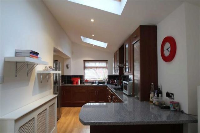  Image of 4 Bedroom Mews to rent at Lower Camden, Chislehurst, Kent BR7