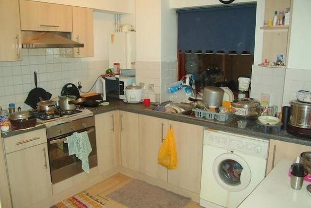 Image of 1 Bedroom Flat for sale at Royal Court, Reading RG1