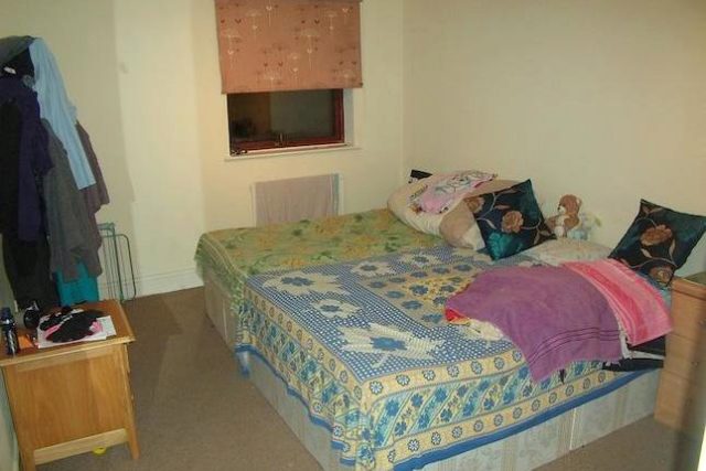  Image of 1 Bedroom Flat for sale at Royal Court, Reading RG1