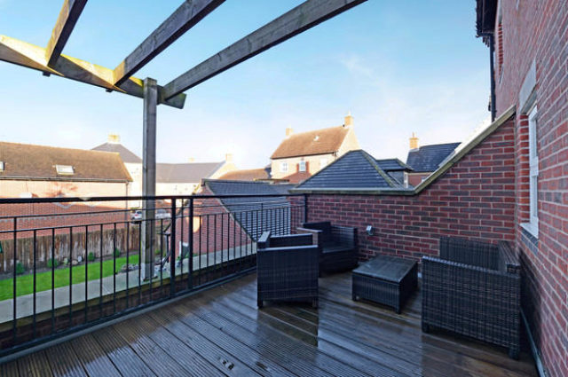  Image of 4 Bedroom Semi-Detached for sale at Stalbridge Drive, Runcorn, Sandymoor WA7