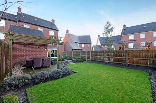  Image of 4 Bedroom Semi-Detached for sale at Stalbridge Drive, Runcorn, Sandymoor WA7