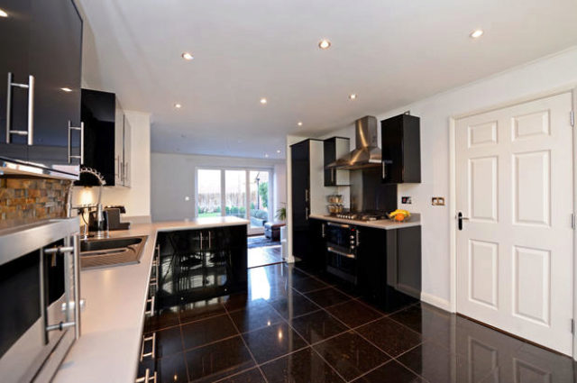  Image of 4 Bedroom Semi-Detached for sale at Stalbridge Drive, Runcorn, Sandymoor WA7