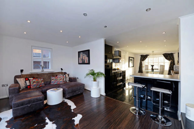  Image of 4 Bedroom Semi-Detached for sale at Stalbridge Drive, Runcorn, Sandymoor WA7