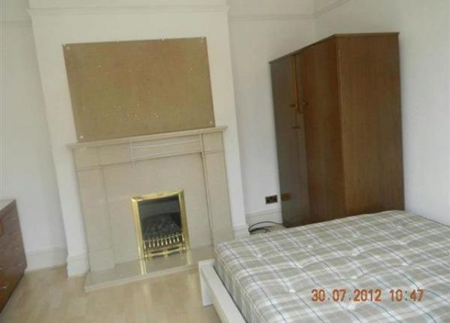  Image of 6 Bedroom Property to rent at Shelbourne Road, Bournemouth BH8
