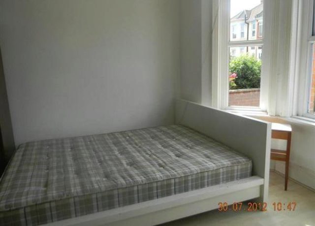  Image of 6 Bedroom Property to rent at Shelbourne Road, Bournemouth BH8