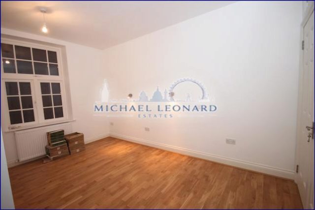  Image of 2 Bedroom Flat to rent at Fff Back, Bracknell Gardens, Hampstead NW3