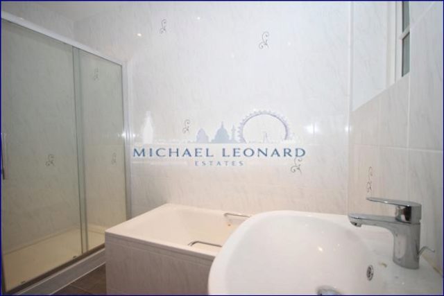  Image of 2 Bedroom Flat to rent at Fff Back, Bracknell Gardens, Hampstead NW3
