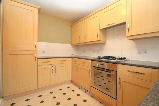  Image of 3 Bedroom Terraced to rent at Admiralty Close, West Drayton, Middlesex UB7
