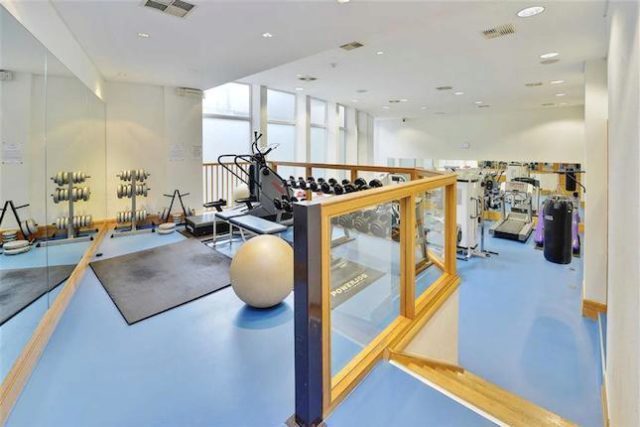  Image of 2 Bedroom Flat for sale at The Whitehouse Apartments, South Bank, London SE1