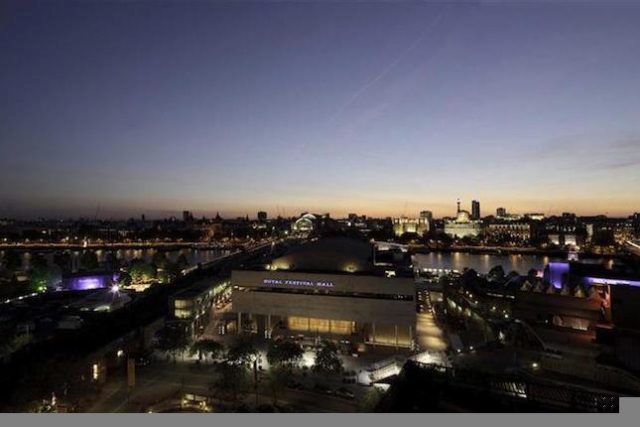  Image of 2 Bedroom Flat for sale at The Whitehouse Apartments, South Bank, London SE1