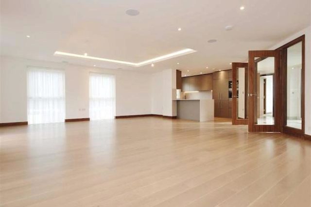  Image of 3 Bedroom Flat for sale at The Quarter Penthouses, Battersea Reach, London SW18