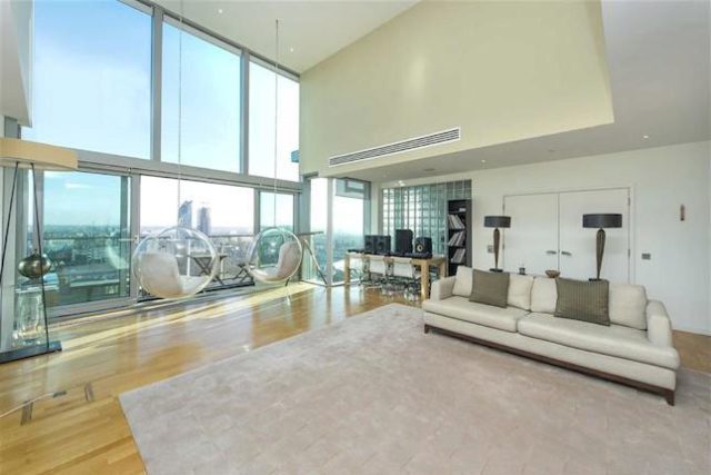  Image of 3 Bedroom Flat to rent at The Perspective Building, South Bank, London SE1