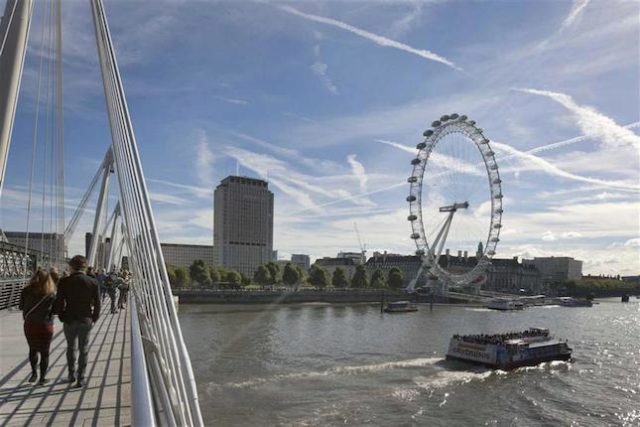 Image of 3 Bedroom Flat to rent at The Perspective Building, South Bank, London SE1